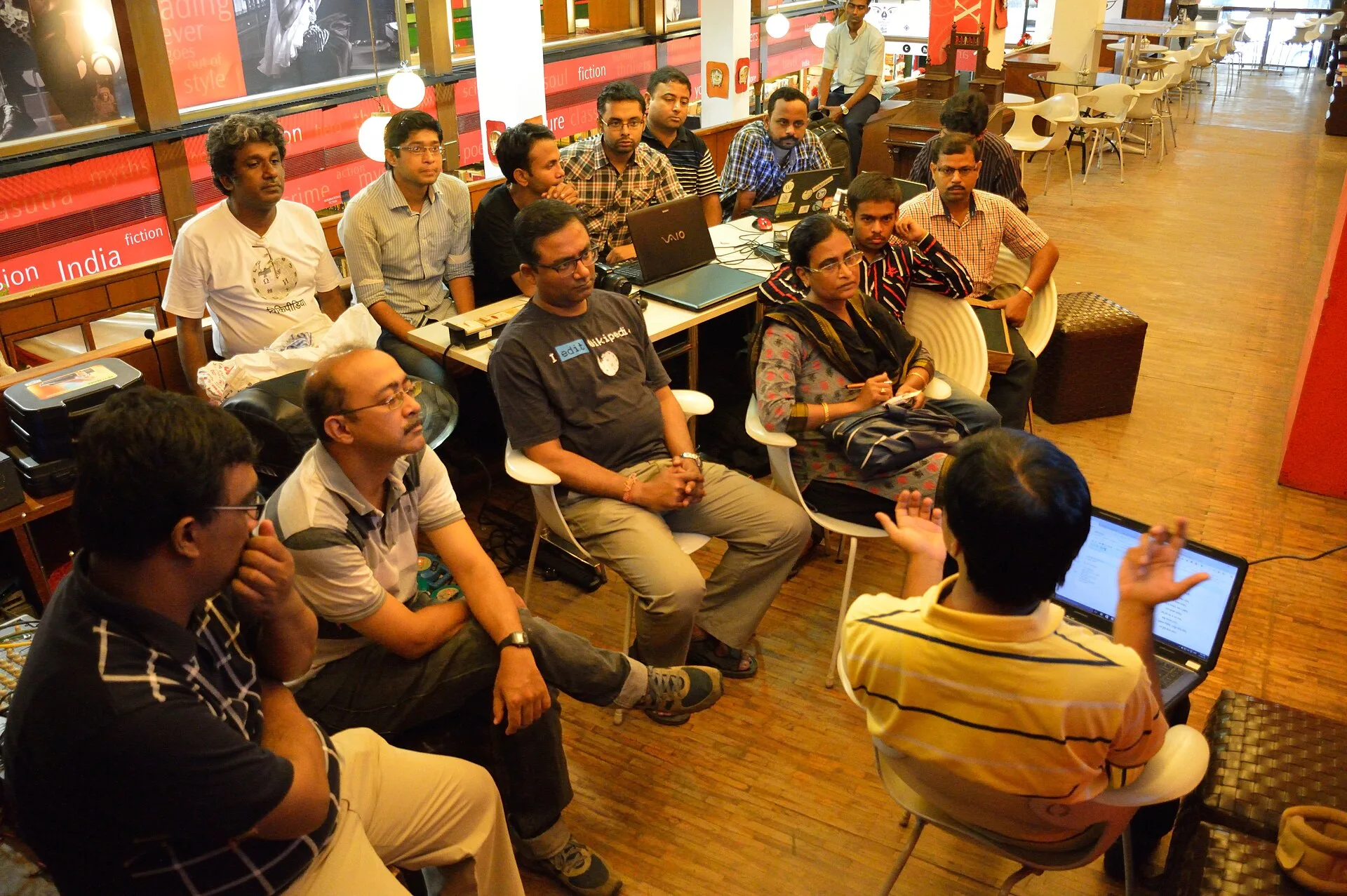 This photograph has been taken at the Bengali Wikipedia/Wikimedia meetup that was held at the ‘Oxford Bookstore’ 17, Park Street, Kolkata. There were fifteen members of the Kolkata community participated at the event. Various discussions were taken place regarding the development of the Bangla Wikip