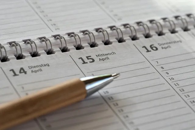 calendar, meeting, planning, scheduling, time management, tasks, agenda, schedule, time planning, to organize, daily plan. A ninety-day plan that takes a community from open question to pilot decision